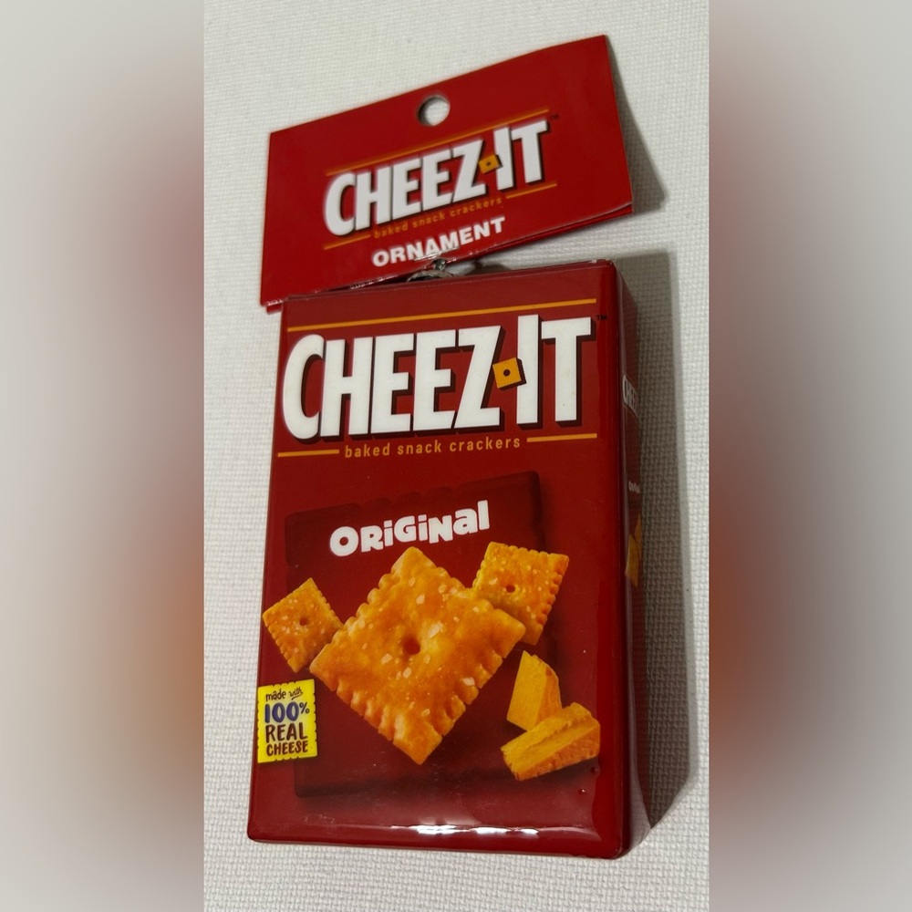 Ruz Christmas Ornaments CHEEZ IT Novelty Decoupage Faux Food NEW